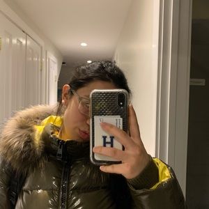 Meet your Posher, Emily